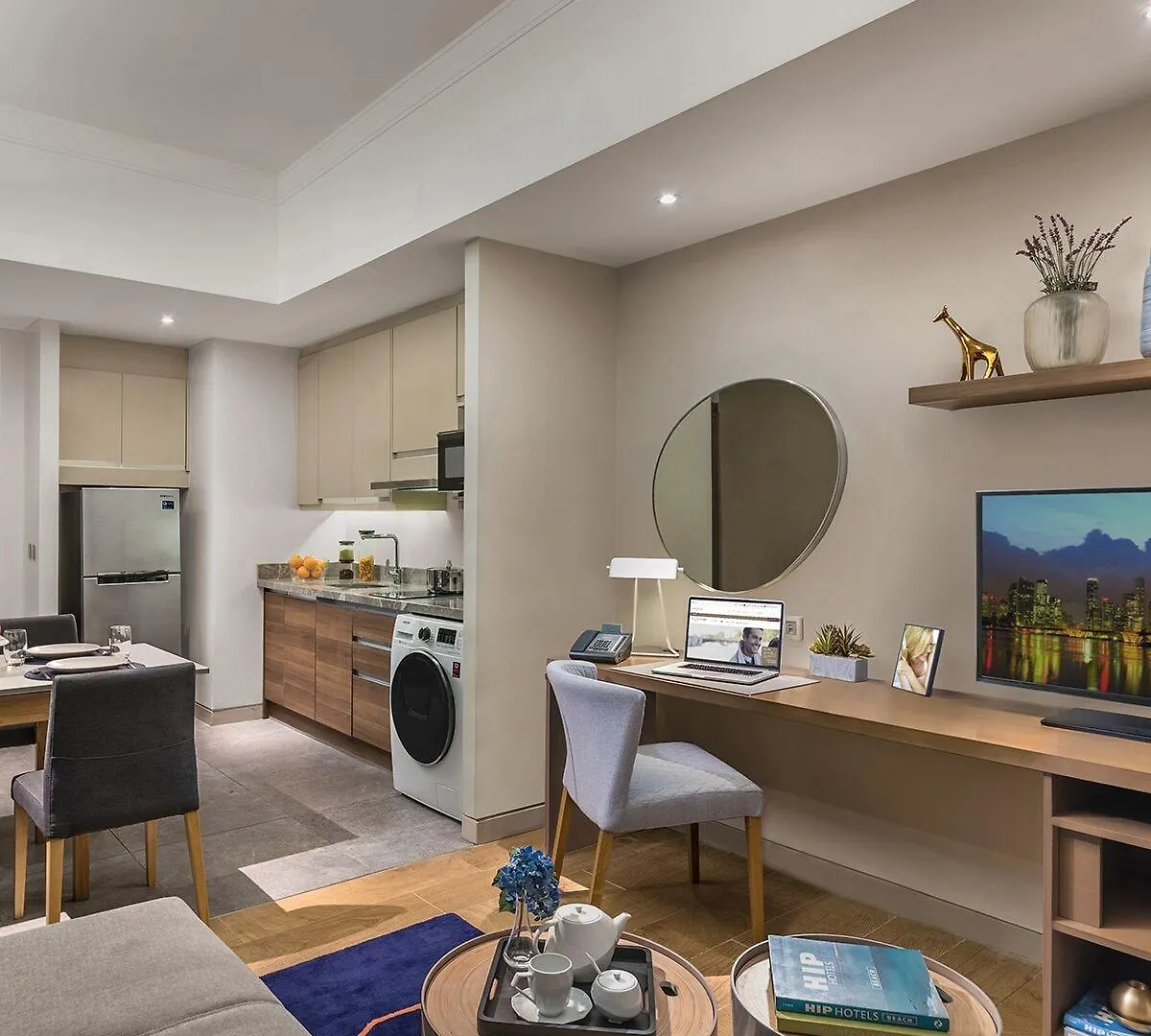 Citadines Bay City Manila Pasay 4*,